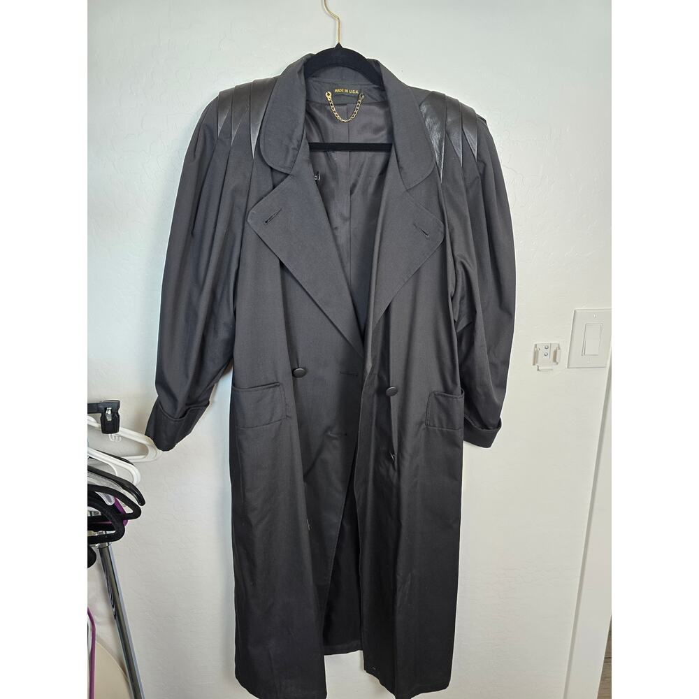 Vintage Sara Roberts New trench coat size 10 black